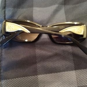 Women's designer flawless condition sunglasses.